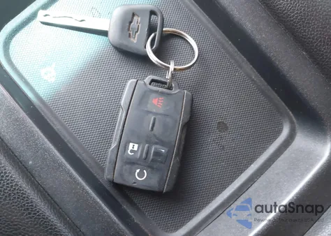 2015 Chevrolet Silverado 1500 1Lt из США, поврежденный, VIN 3GCPCREC2FG257713